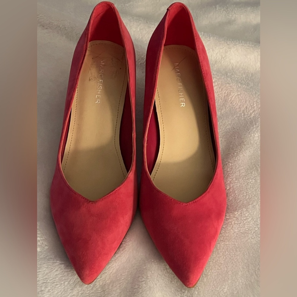 Marc Fisher Pink Microfiber/Suede heels size 7
